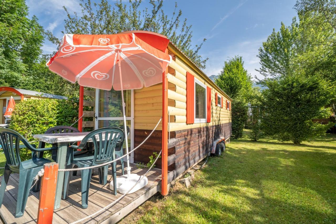 Le Bourg-dʼOisans Camping Le Colporteur酒店 外观 照片