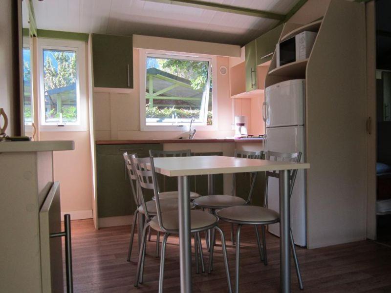 Le Bourg-dʼOisans Camping Le Colporteur酒店 外观 照片