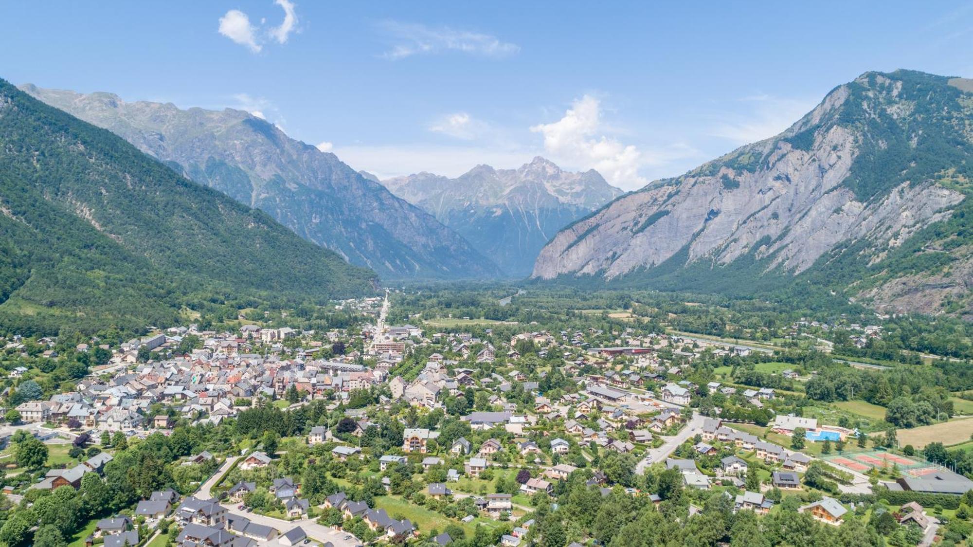 Le Bourg-dʼOisans Camping Le Colporteur酒店 外观 照片
