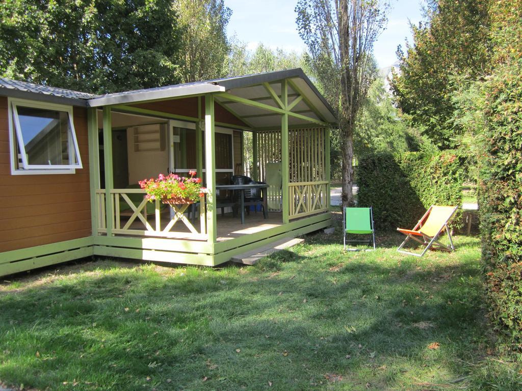 Le Bourg-dʼOisans Camping Le Colporteur酒店 外观 照片