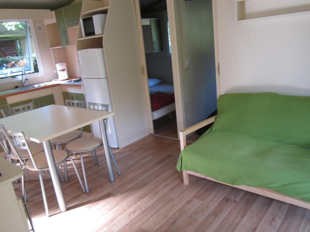 Le Bourg-dʼOisans Camping Le Colporteur酒店 外观 照片