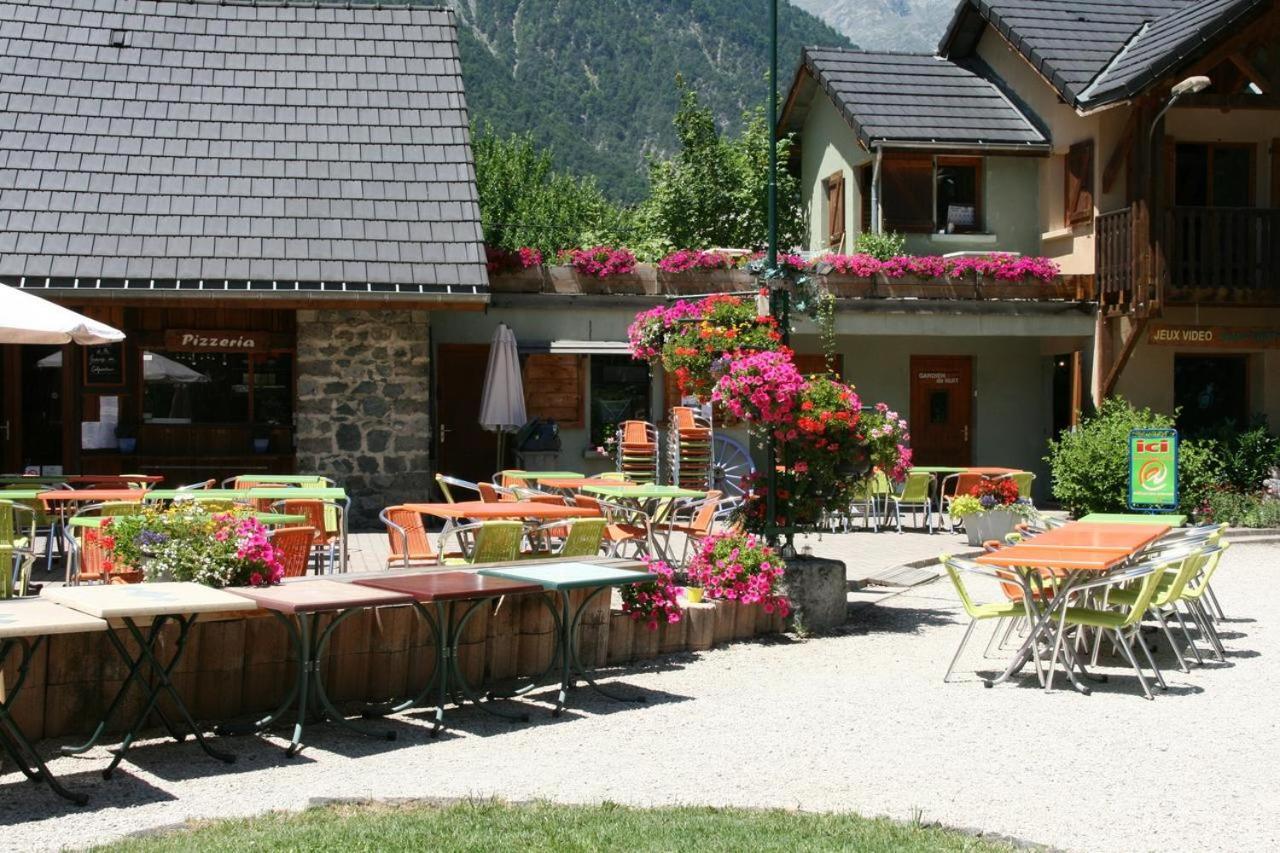 Le Bourg-dʼOisans Camping Le Colporteur酒店 外观 照片