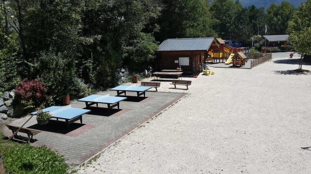 Le Bourg-dʼOisans Camping Le Colporteur酒店 外观 照片